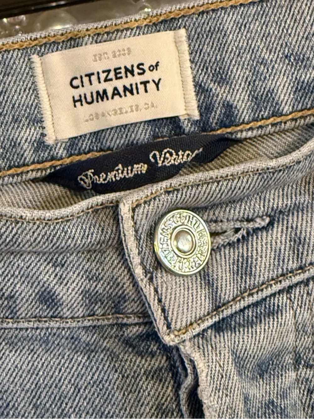 Citizens Of Humanity Distressed High-Rise Jeans Waist: 14” R: 11” I: 25”